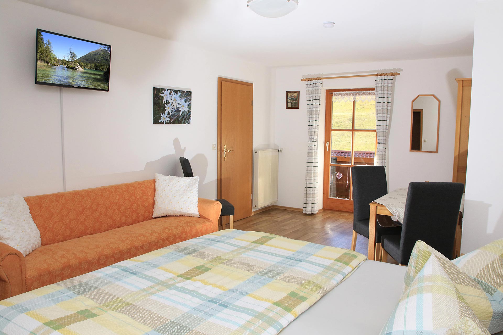 01-Zimmer-Ramsau-Stoecklhof-Bauernhof-0006-bea