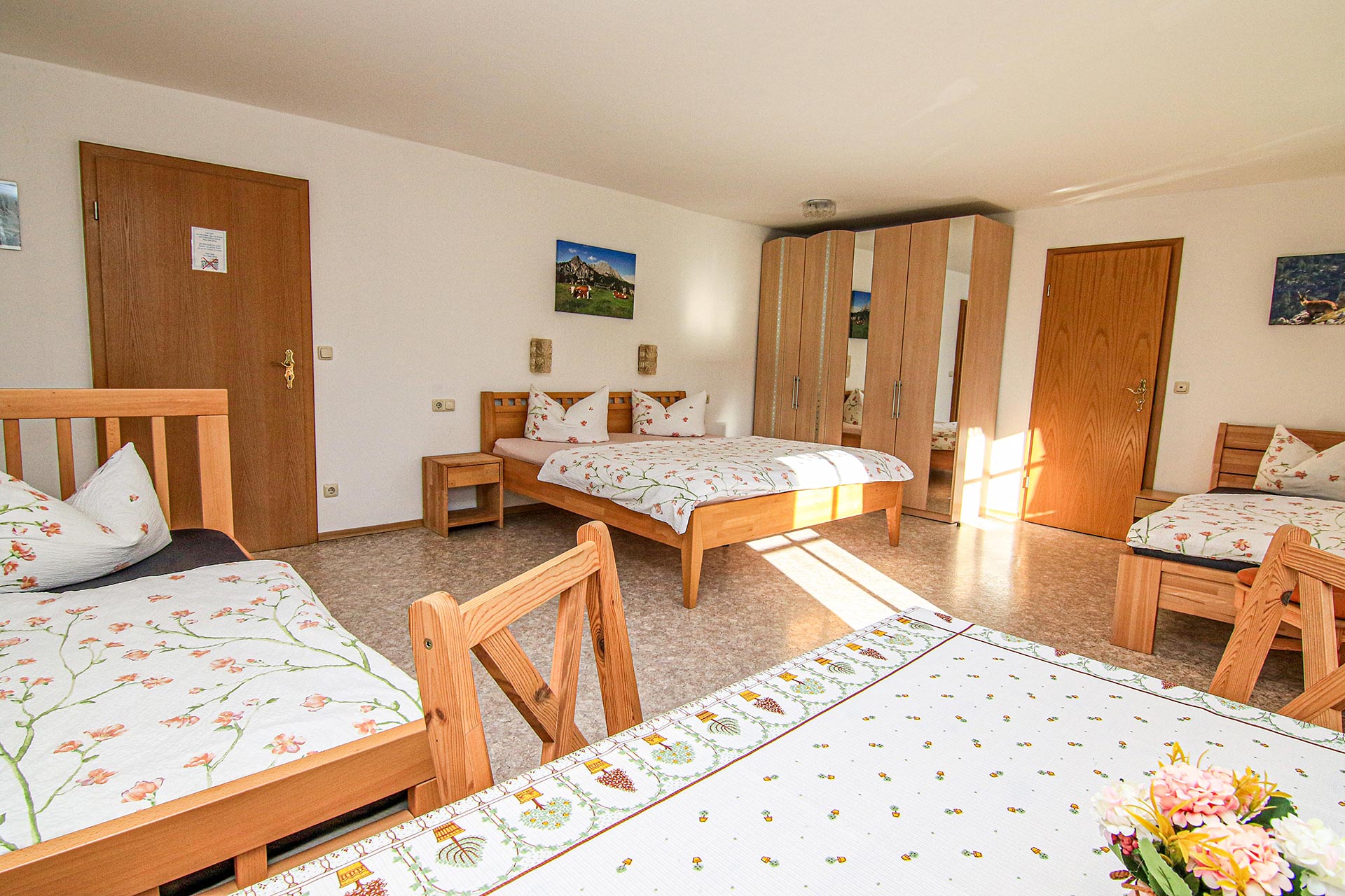 02-Zimmer-Ramsau-Stoecklhof-Bauernhof-0014-bea